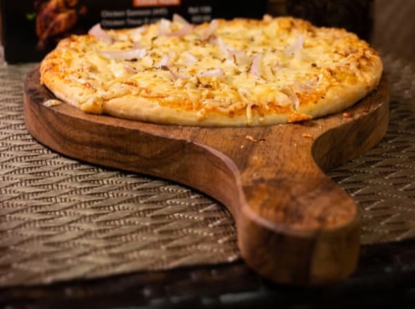 Freshly baked cheese pizza